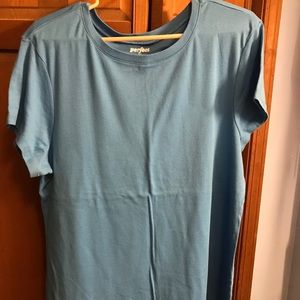 Basic blue Old Navy tee